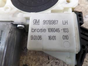Used Door window motor Opel Vectra C GTS 1.8 16V Price on request offered by N Kossen Autorecycling BV