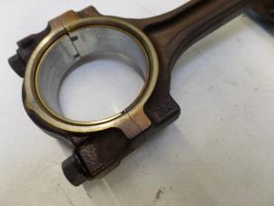 Used Connecting rod Opel Signum Price on request offered by N Kossen Autorecycling BV
