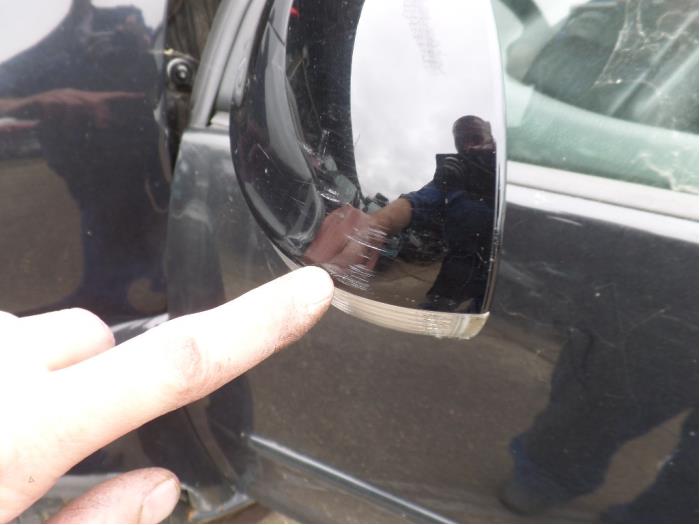 Wing mirror, left from a Volkswagen Golf 2008