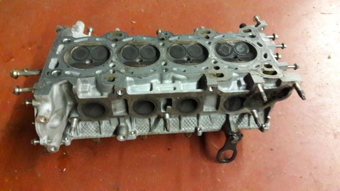 Begagnade Topplock Volvo V50 (MW) 1.8 16V Pris på förfrågan erbjuds av N Kossen Autorecycling BV