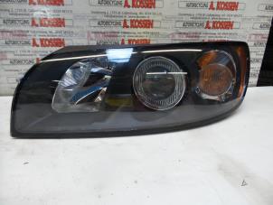 Used Headlight, left Volvo S40/V40 Price on request offered by N Kossen Autorecycling BV