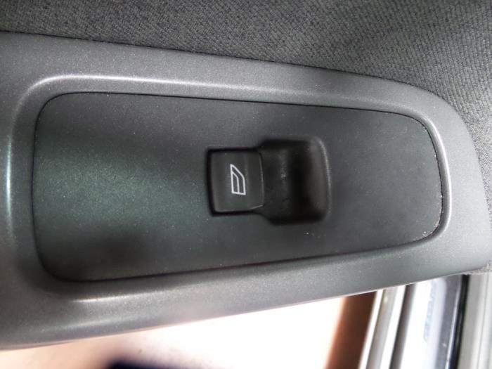 Electric window switch from a Volvo S40/V40 2007