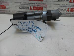 Used Electric central locking vacuum pump Chrysler Voyager/Grand Voyager (RG) 2.8 CRD 16V Autom. Price on request offered by N Kossen Autorecycling BV