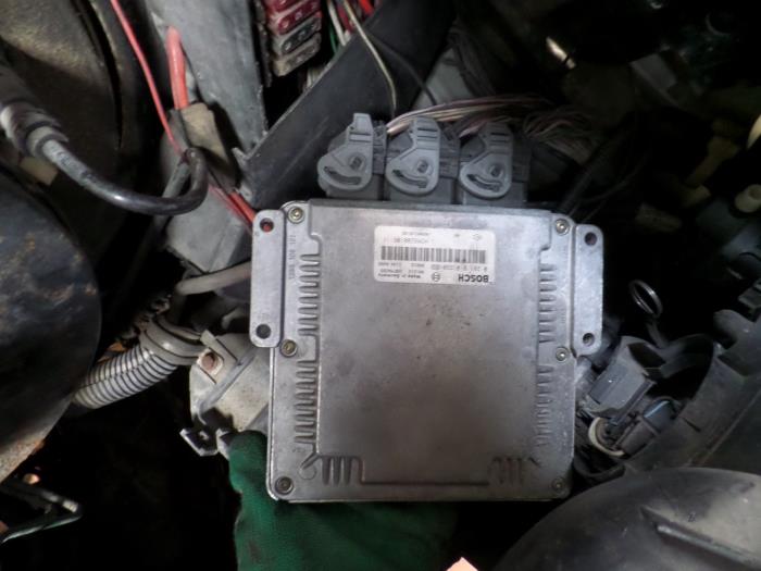 Used Engine management computer Opel Movano Combi 2.2 DTI Price on request offered by N Kossen Autorecycling BV