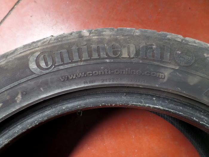 Tyre with tyre size 215/55/18 - CONTINEN