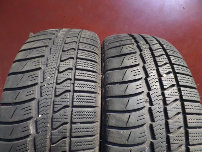 Używane Opona zimowa Cena na żądanie oferowane przez N Kossen Autorecycling BV