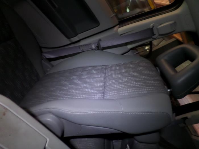 Używane Fotel prawy Dodge Caliber 2.0 CRD 16V Cena na żądanie oferowane przez N Kossen Autorecycling BV