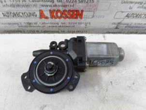 Used Door window motor Hyundai Santafe Price on request offered by N Kossen Autorecycling BV
