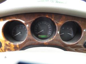 Used Instrument panel Jaguar XJ8 (X308) 4.0 V8 32V Price on request offered by N Kossen Autorecycling BV