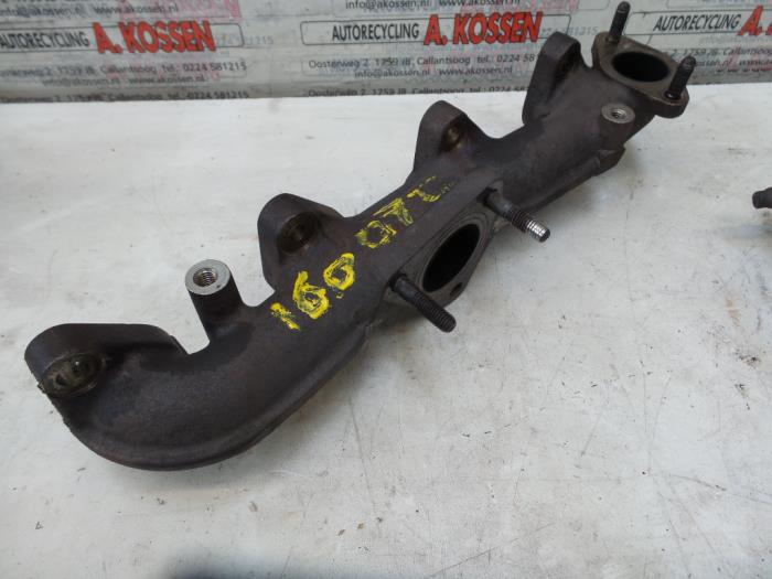 Usados Colector de escape Hyundai Santafe Precio de solicitud ofrecido por N Kossen Autorecycling BV