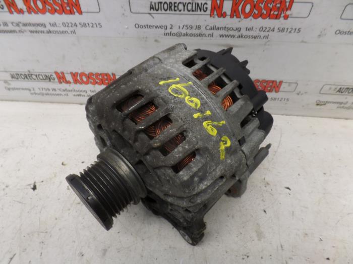 Begagnade Dynamo Volkswagen Transporter T5 2.0 TDI DRF Pris på förfrågan erbjuds av N Kossen Autorecycling BV