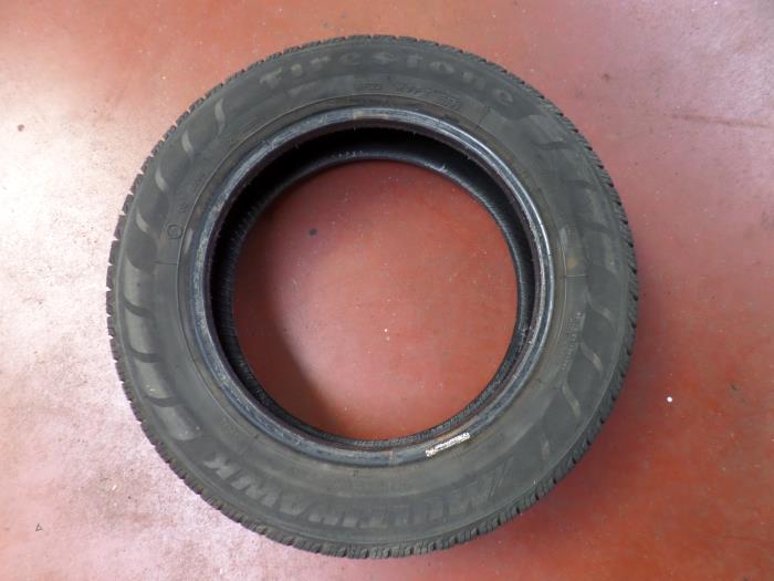 Używane Opona Cena na żądanie oferowane przez N Kossen Autorecycling BV