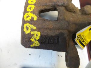 Used Rear brake calliper, right Mitsubishi Grandis (NA) 2.0 DI-D 16V Price on request offered by N Kossen Autorecycling BV