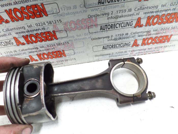 Usagé Bielle Dodge RAM Prix sur demande proposé par N Kossen Autorecycling BV