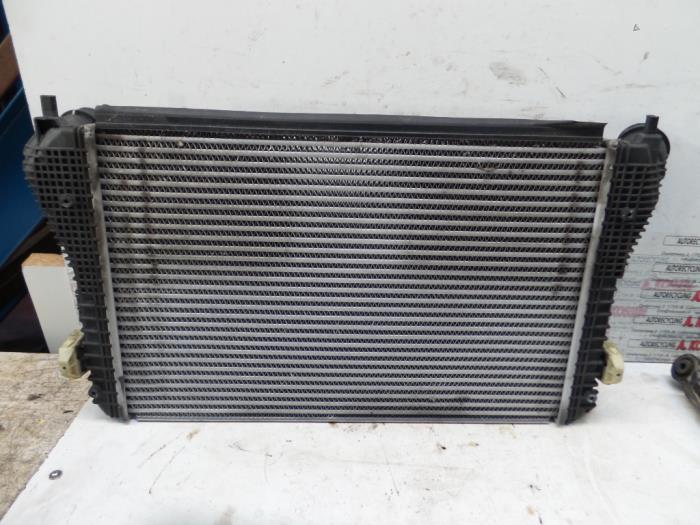 Usados Intercooler Volkswagen Touran (1T3) 2.0 TDI 16V 140 Precio de solicitud ofrecido por N Kossen Autorecycling BV