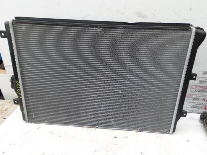 Used Radiator Volkswagen Touran (1T3) 2.0 TDI 16V 140 Price on request offered by N Kossen Autorecycling BV