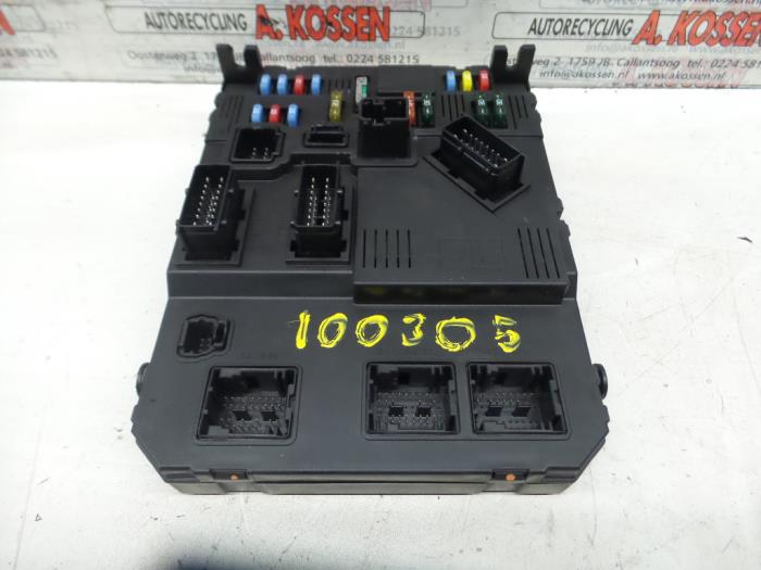 Fuse box Citroen Xsara Picasso 1.6i 16V BSIF0200 SIEMENS