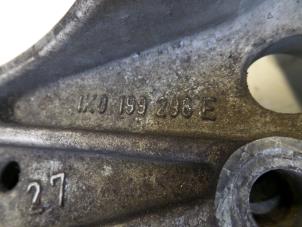 Subframe from a Volkswagen Touran (1T3) 2.0 TDI 16V 140 2013