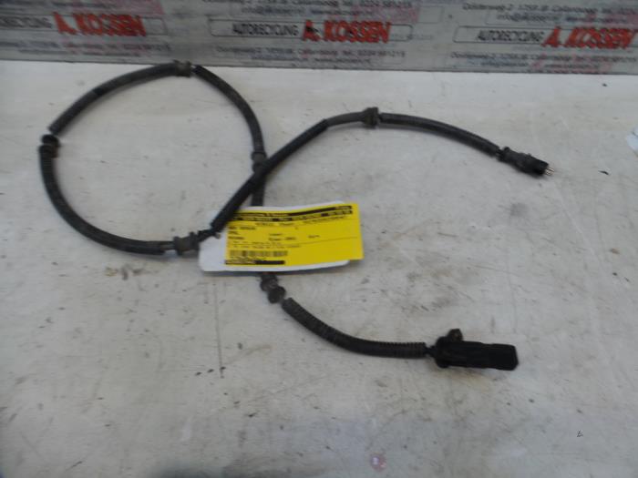 Usados Sensor ABS Opel Movano Combi 2.2 DTI Precio de solicitud ofrecido por N Kossen Autorecycling BV