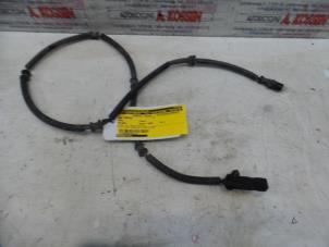 Used ABS Sensor Opel Movano Combi 2.2 DTI Price on request offered by N Kossen Autorecycling BV