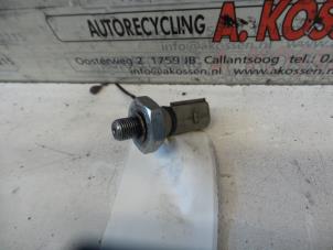 Used Oil pressure sensor Volkswagen Transporter Price on request offered by N Kossen Autorecycling BV