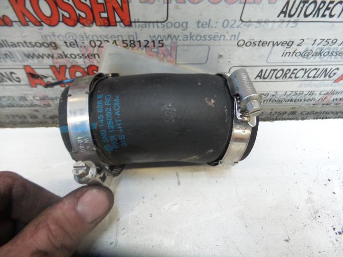 Gebrauchte Intercooler Schlauch Volkswagen Touran (1T3) 2.0 TDI 16V 140 Preis auf Anfrage angeboten von N Kossen Autorecycling BV