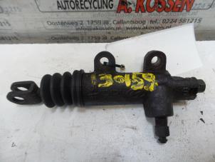 Used Clutch master cylinder Hyundai Coupe 2.0i 16V CVVT Price on request offered by N Kossen Autorecycling BV