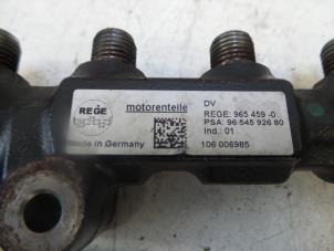 Used Fuel distributor Nissan Patrol GR (Y61) 2.8 GR TDi-6 Price on request offered by N Kossen Autorecycling BV