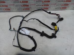 Usagé Faisceau de câbles Nissan Almera Tino (V10M) 2.2 Di 16V Prix sur demande proposé par N Kossen Autorecycling BV