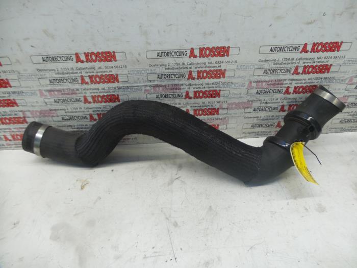 Usagé Tuyau intercooler Chrysler PT Cruiser 2.4 16V GT Turbo Prix sur demande proposé par N Kossen Autorecycling BV