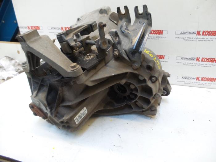 Gearbox Volvo V50 3M5R7002XD B4184S11