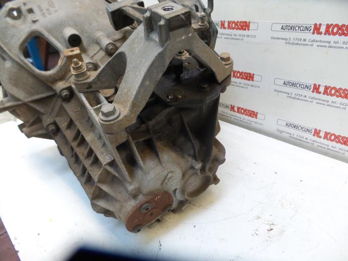 Gearbox Volvo V50 3M5R7002XD B4184S11