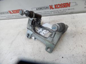 Used Front brake calliperholder, left Smart Fortwo Coupé (451.3) 1.0 52 KW Price on request offered by N Kossen Autorecycling BV