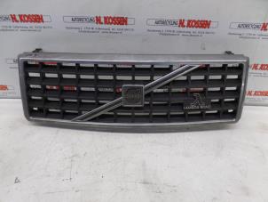 Used Grille Volvo 4-Serie Price on request offered by N Kossen Autorecycling BV
