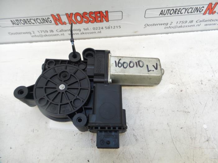 Usados Motor de ventanilla de puerta Opel Corsa Precio de solicitud ofrecido por N Kossen Autorecycling BV