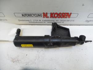 Usados Limpiador de faro Volvo V50 Precio de solicitud ofrecido por N Kossen Autorecycling BV