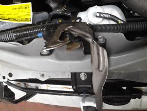 Used Bonnet lock mechanism Honda Jazz Price on request offered by N Kossen Autorecycling BV