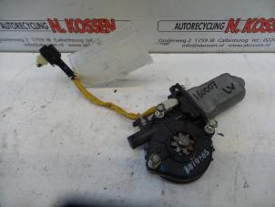 Used Door window motor Kia Sorento I (JC) 2.5 CRDi 16V VGT Price on request offered by N Kossen Autorecycling BV