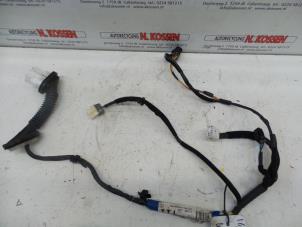 Used Wiring harness Kia Sorento I (JC) 2.5 CRDi 16V VGT Price on request offered by N Kossen Autorecycling BV