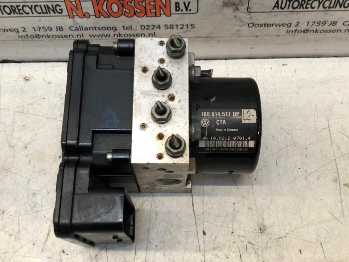 Begagnade ABS-pump Volkswagen Touran (1T3) 2.0 TDI 16V 140 Pris på förfrågan erbjuds av N Kossen Autorecycling BV