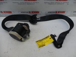Used Rear seatbelt, left Volkswagen Touran (1T3) 2.0 TDI 16V 140 Price on request offered by N Kossen Autorecycling BV