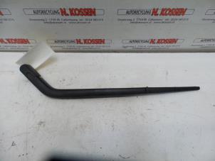 Used Rear wiper arm Daihatsu Sirion Price on request offered by N Kossen Autorecycling BV