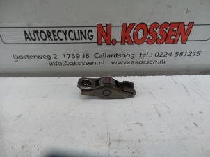 Used Rocker arm Mercedes Sprinter Price on request offered by N Kossen Autorecycling BV