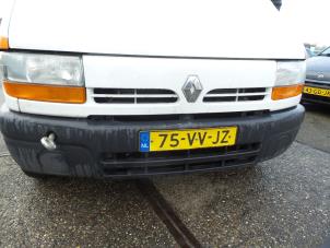 Usados Rejilla Renault Master III (FD/HD) 2.2 dCi 16V Precio de solicitud ofrecido por N Kossen Autorecycling BV