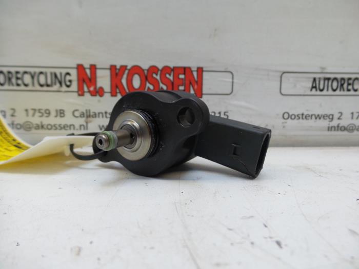 Gebrauchte Kraftstoff Druckregler Mercedes E (W210) 2.7 E-270 CDI 20V Preis auf Anfrage angeboten von N Kossen Autorecycling BV