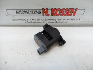 Used Interior temperature sensor Kia Sorento Price on request offered by N Kossen Autorecycling BV