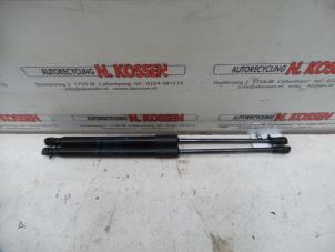 Used Set of tailgate gas struts Renault Twingo II (CN) 1.2 16V Price on request offered by N Kossen Autorecycling BV