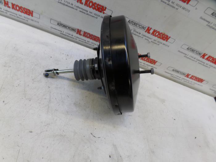 Usagé Servo frein Renault Twingo II (CN) 1.2 16V Prix sur demande proposé par N Kossen Autorecycling BV