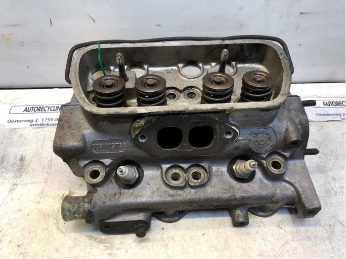 Begagnade Topplock Volkswagen Transporter T3 1.9 Syncro Pris på förfrågan erbjuds av N Kossen Autorecycling BV