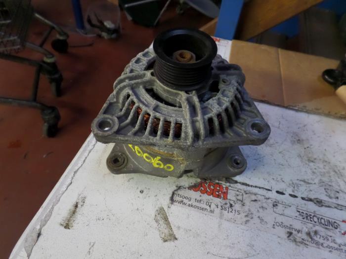 Usagé Dynamo Dodge Ram 3500 Standard Cab (DR/DH/D1/DC/DM) 5.7 V8 Hemi 2500 4x2 Prix sur demande proposé par N Kossen Autorecycling BV